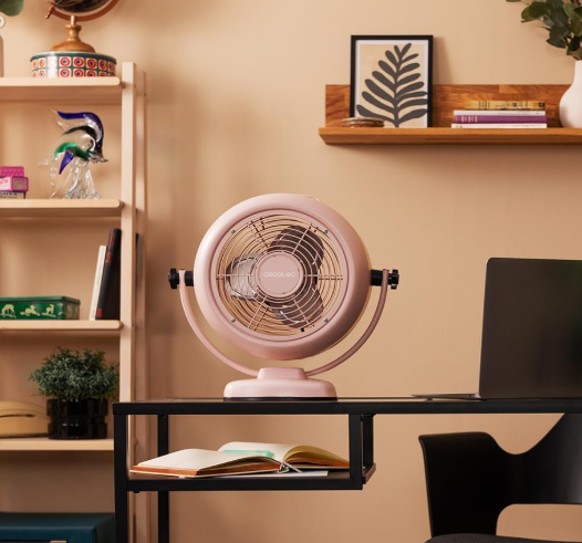 Ventilador de sobremesa Cecotec EnergySilence 800 RetroDesk Pink de 20W y 8" con 2 velocidades, 3 aspas aerodinámicas e inclinación ajustable | Base estable