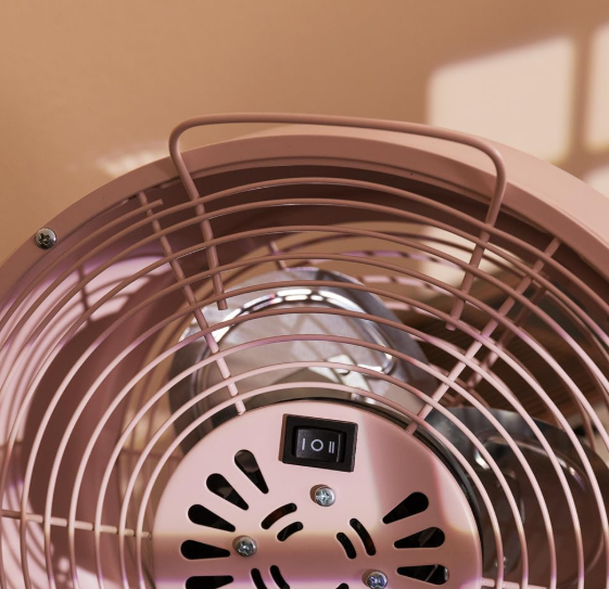 Ventilador de sobremesa Cecotec EnergySilence 800 RetroDesk Pink de 20W y 8" con 2 velocidades, 3 aspas aerodinámicas e inclinación ajustable | Base estable
