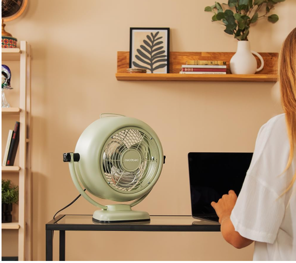 Ventilador de sobremesa Cecotec EnergySilence 800 RetroDesk Green de 20W y 8" con 2 velocidades, 3 aspas aerodinámicas e inclinación ajustable | Base estable | Verde