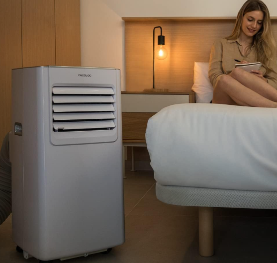 Aire acondicionado portátil Cecotec ForceClima 7100 de 7000 BTU con 4 modos, 2 velocidades, bajo consumo y cobertura 15–20 m²